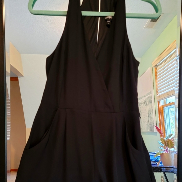 Black Express Romper- Size 4 - Picture 3 of 5